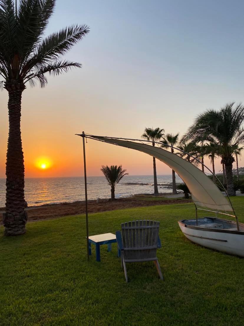 Kymmates Beach Front Villas بافوس المظهر الخارجي الصورة