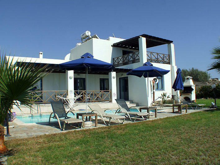 Kymmates Beach Front Villas بافوس المظهر الخارجي الصورة