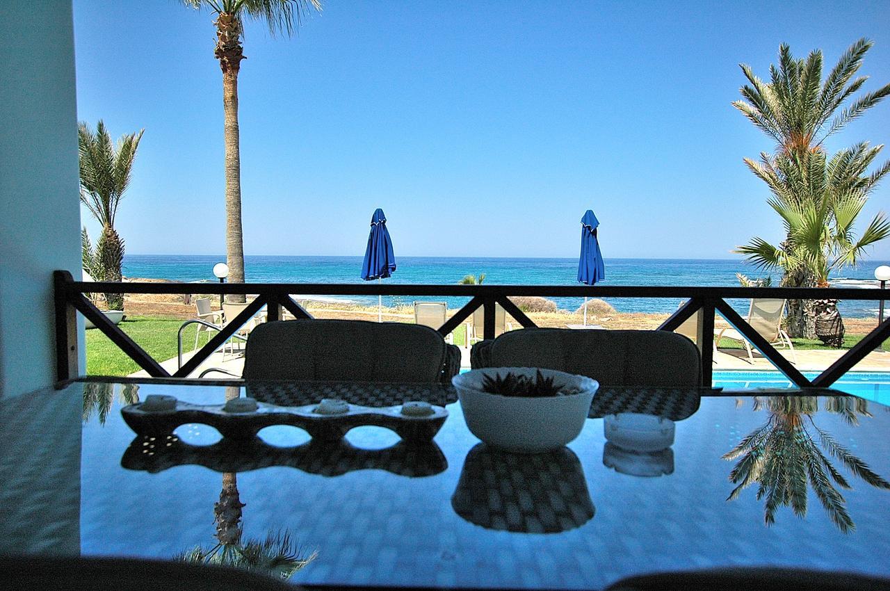 Kymmates Beach Front Villas بافوس المظهر الخارجي الصورة