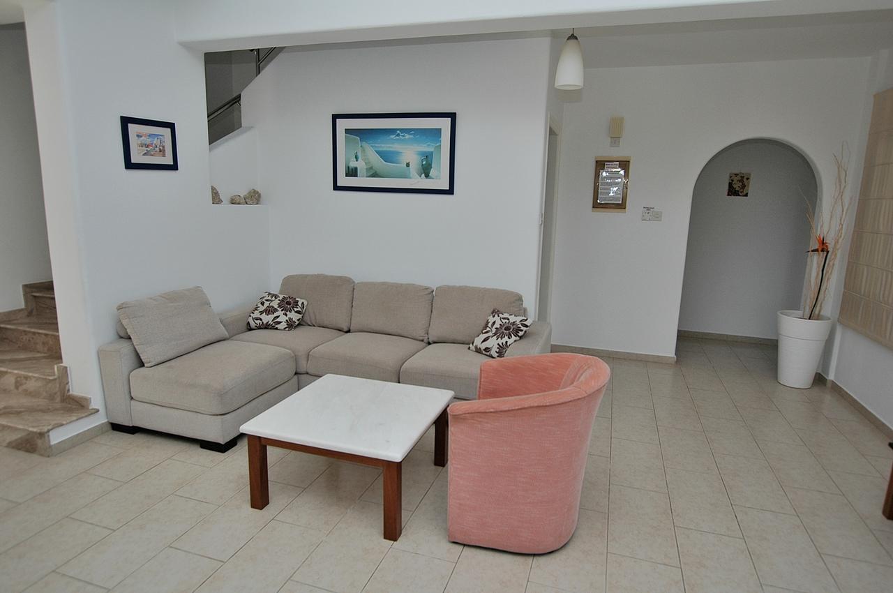 Kymmates Beach Front Villas بافوس المظهر الخارجي الصورة