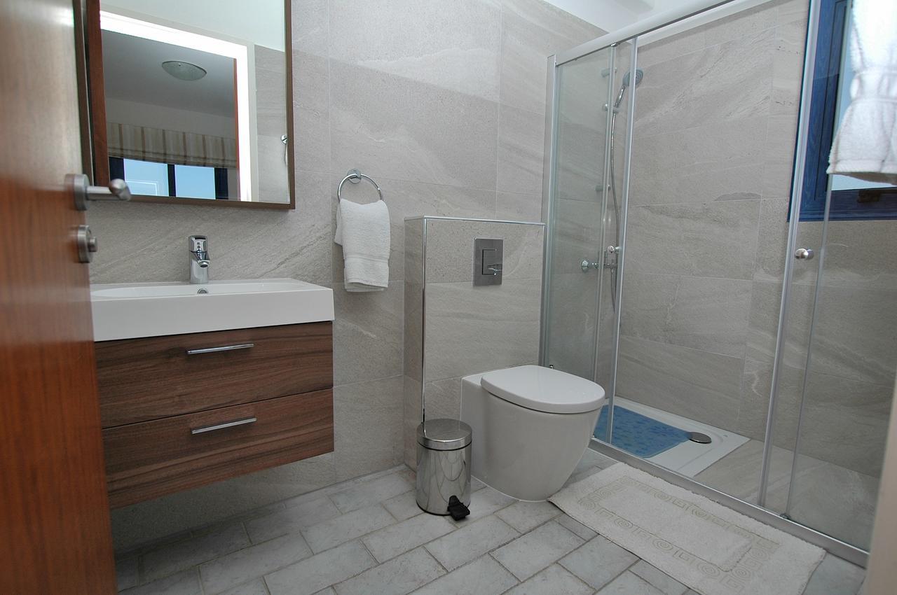 Kymmates Beach Front Villas بافوس المظهر الخارجي الصورة