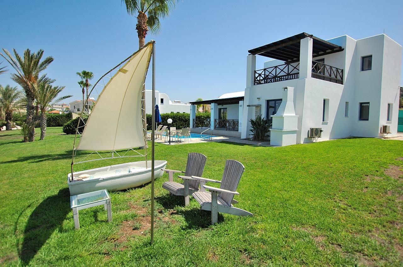 Kymmates Beach Front Villas بافوس المظهر الخارجي الصورة